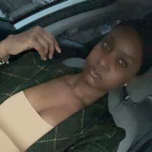 Meet your Posher, Alisha